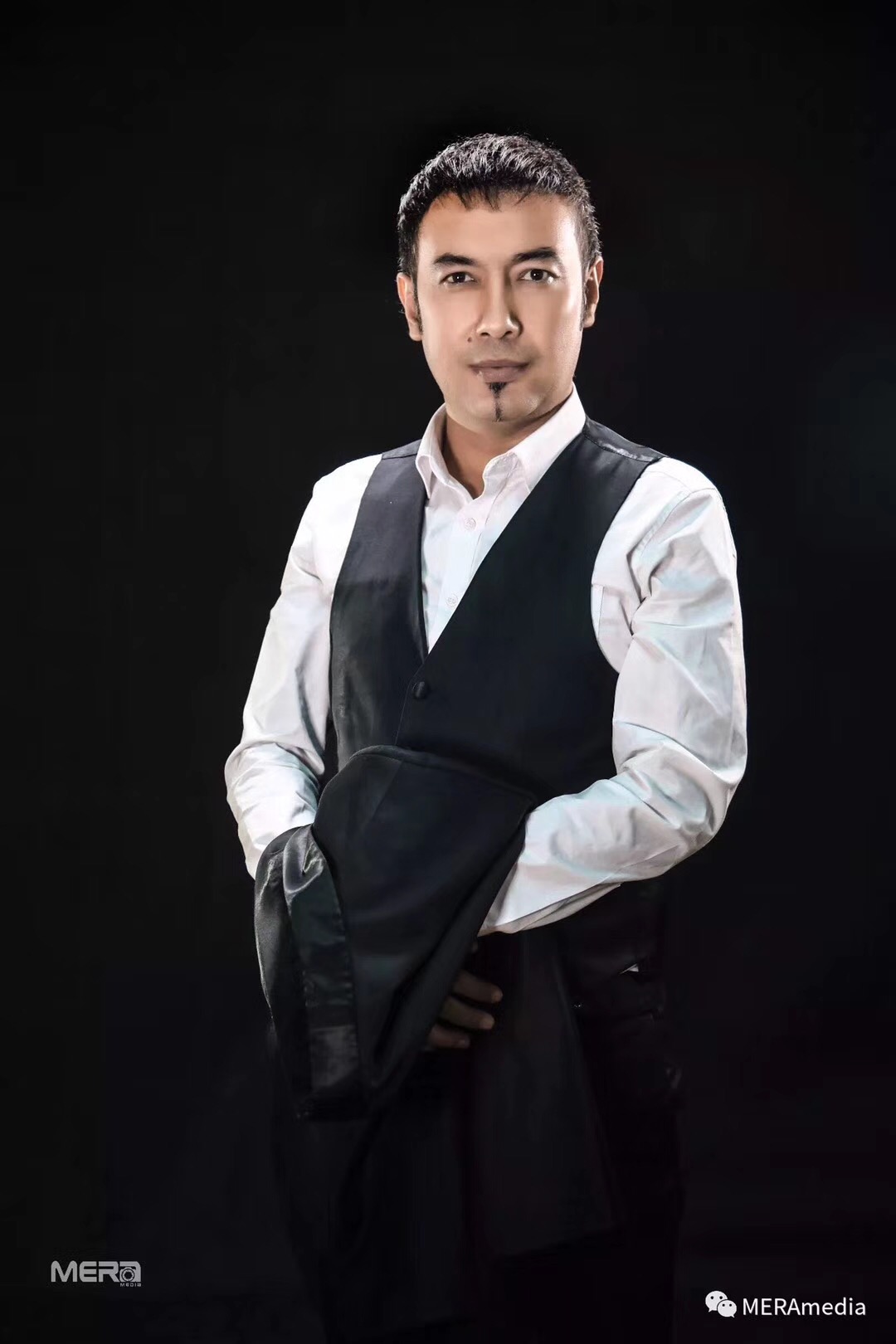 Jandin Aziz (比命还珍贵的)