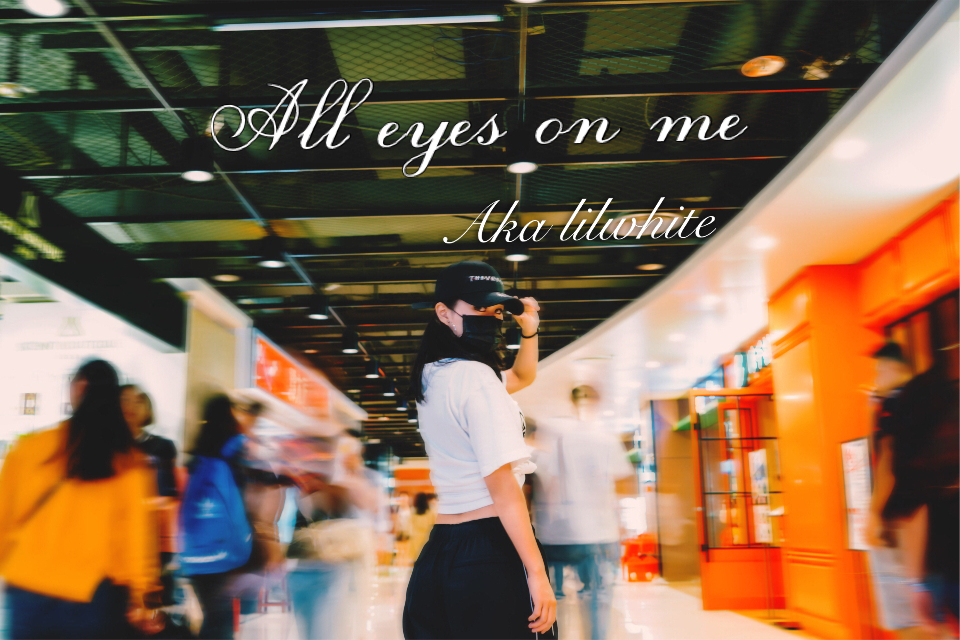 All eyes on me