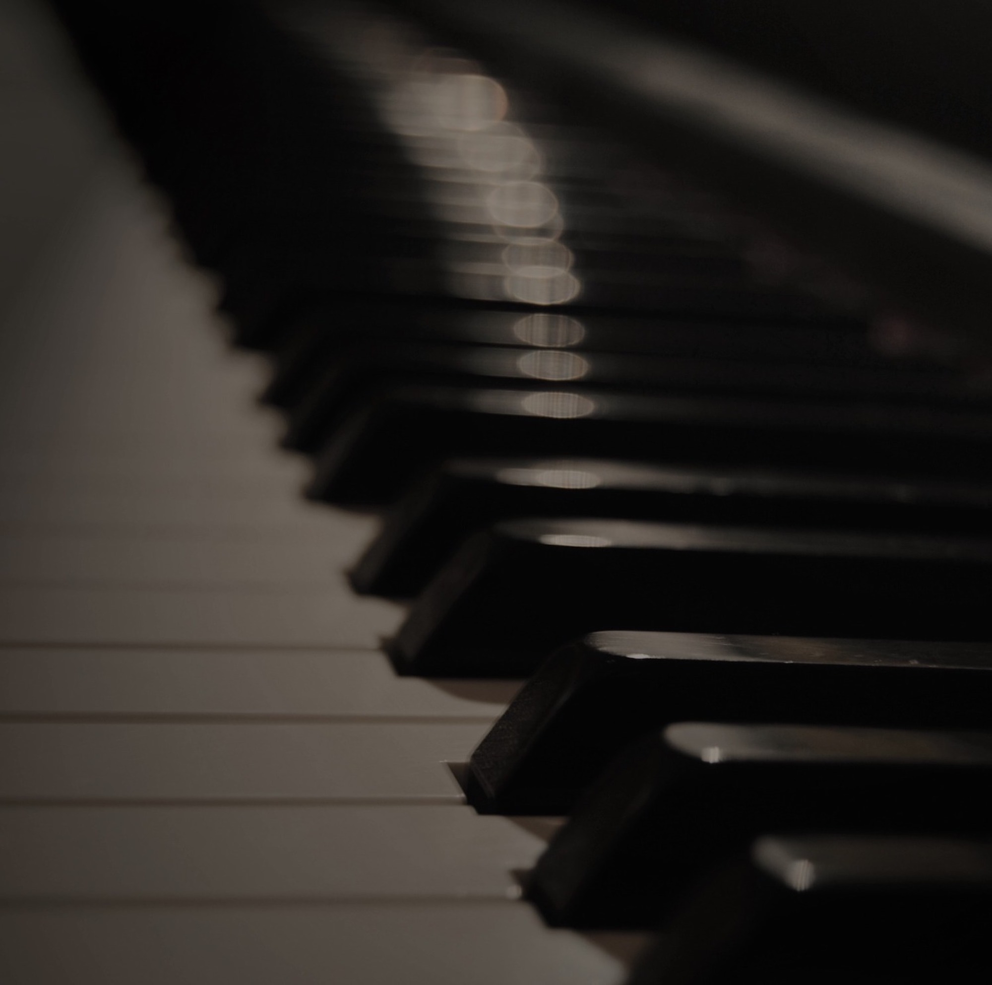The Candlelit Piano Sessions - 20 Tracks for the Perfect Ambience
