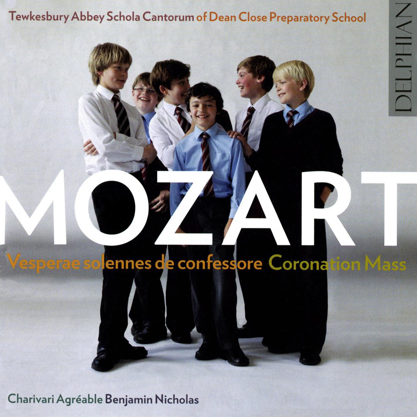 MOZART, W.A.: Mass No. 16, "Kronungsmesse" (Coronation Mass) / Vesperae solennes de confessore (Tewkesbury Abbey Schola Cantorum, B. Nicholas)