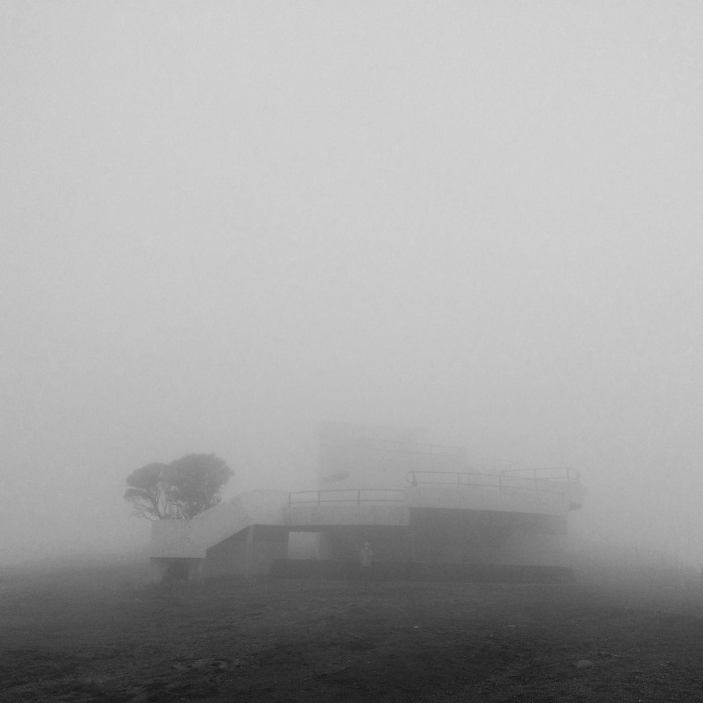 Altar de Viento: I. Luz Eólica