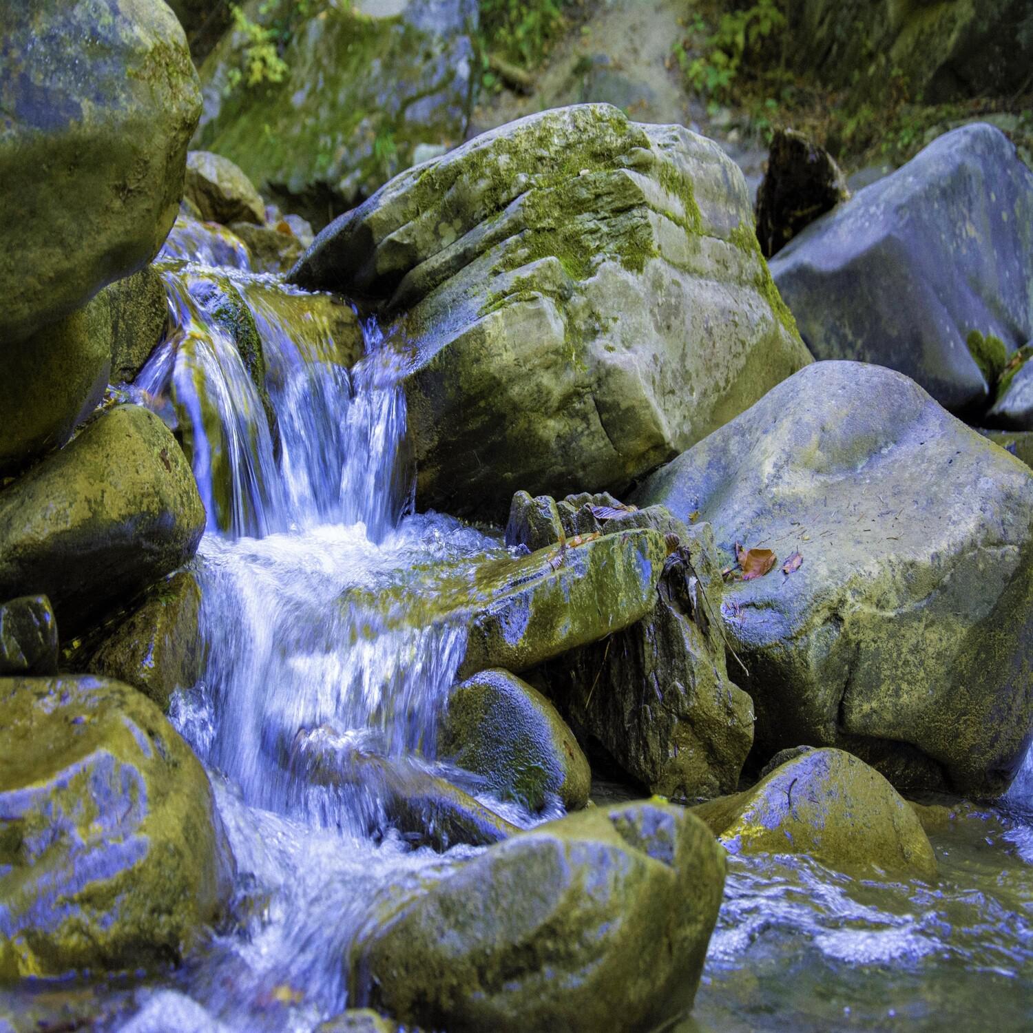 Stream on Rocks: Relaxing Water Sound - Relax River in Mountain