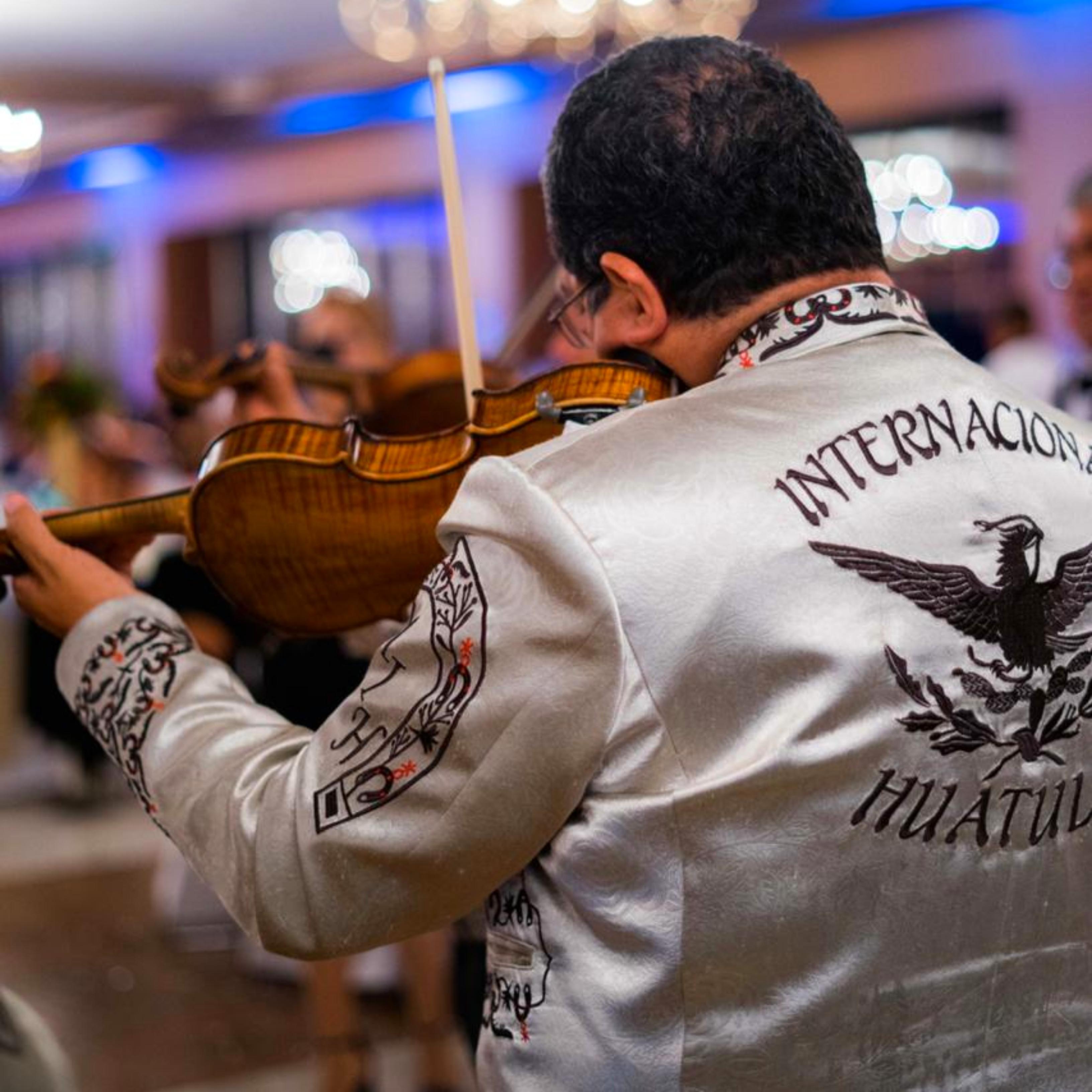 Son de la Negra / Cielito Lindo / Guadalajara / Jarabe Tapatio