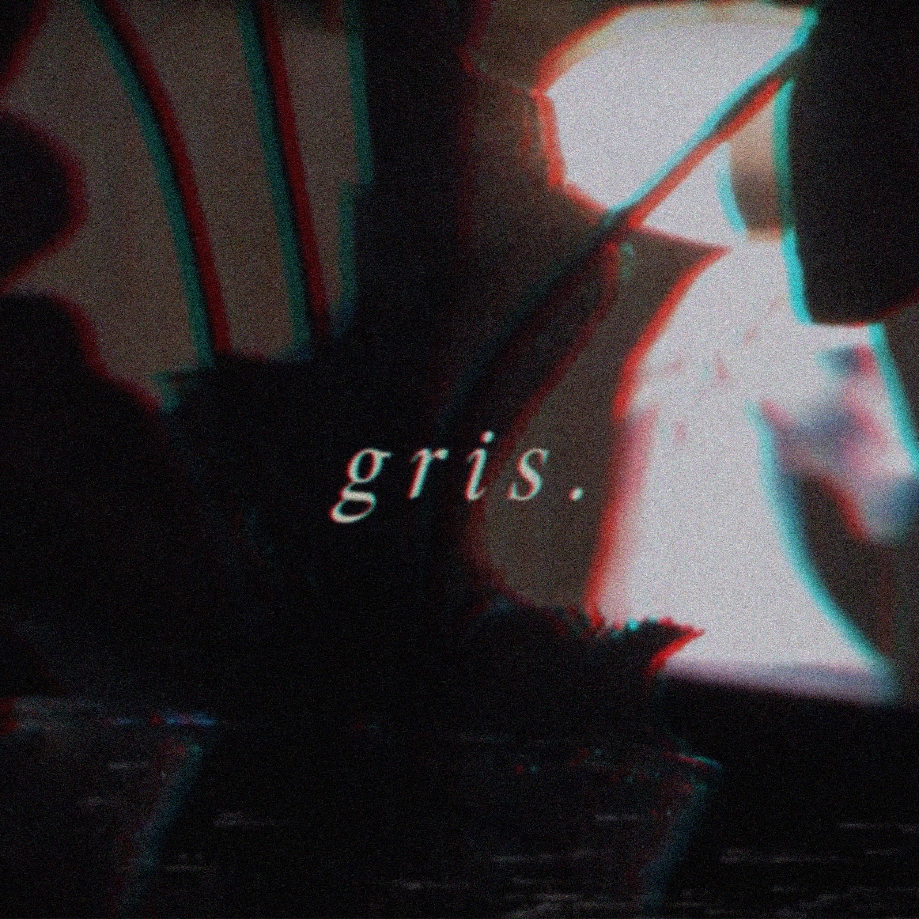 Gris.